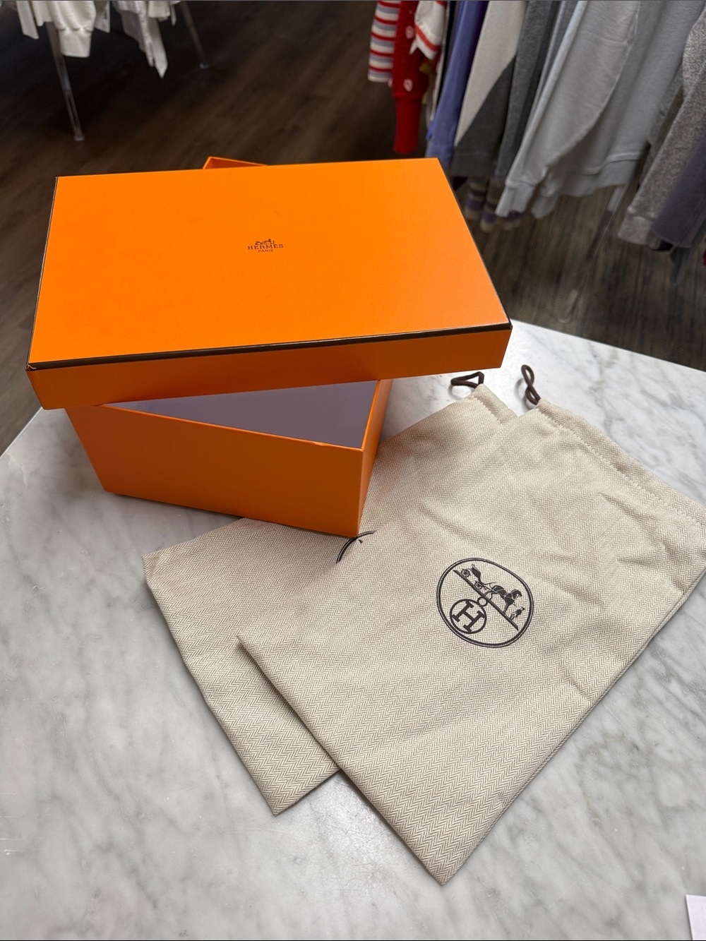 HERMES Decorative Box with Two Sleeper Bags